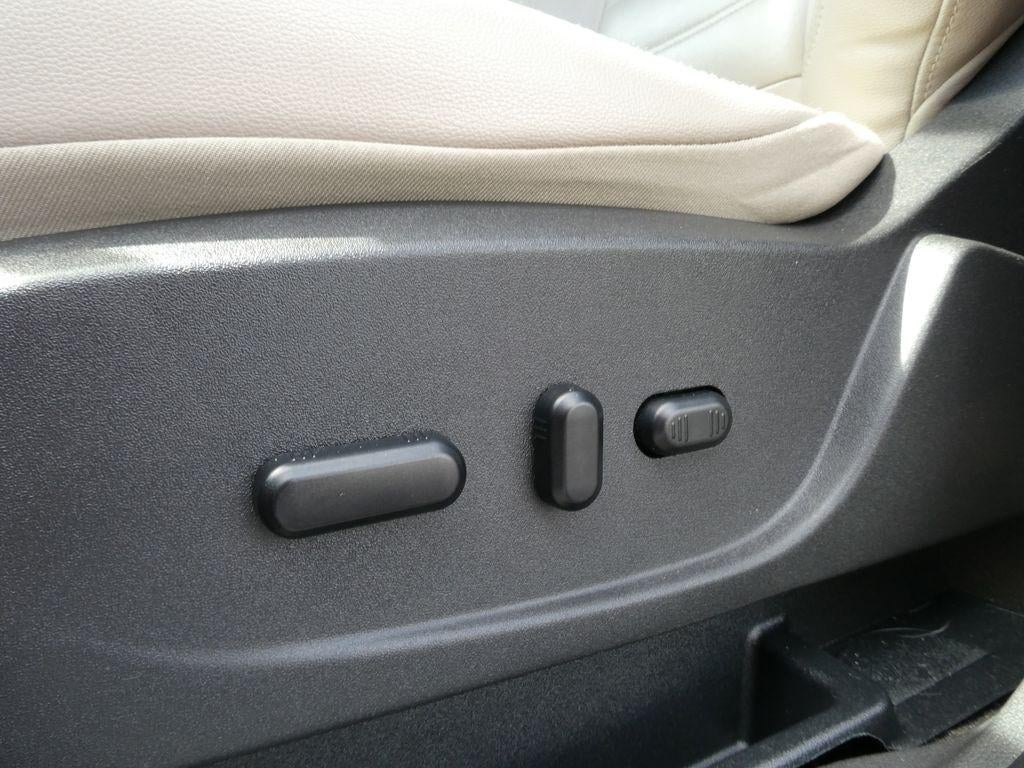 2019 Ford Escape Titanium 4WD