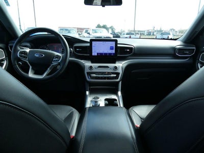 2023 Ford Explorer XLT 4WD