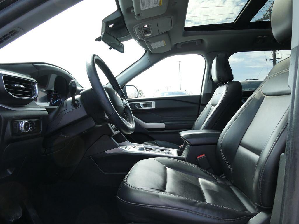 2023 Ford Explorer XLT 4WD