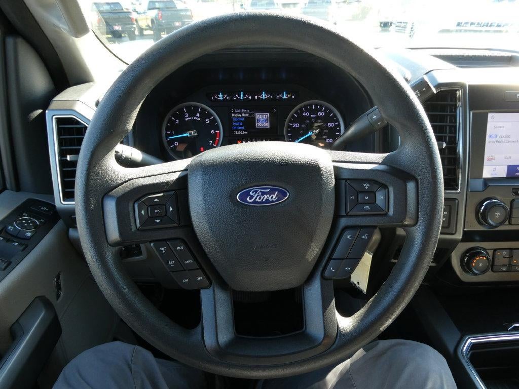 2022 Ford Super Duty F-250 SRW XLT 4WD Crew Cab 6.75' Box