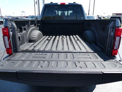2022 Ford Super Duty F-250 SRW LARIAT 4WD Crew Cab 6.75' Box