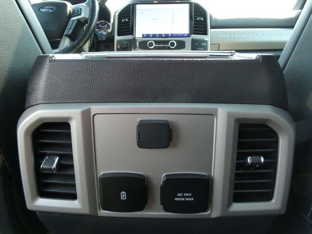 2022 Ford Super Duty F-250 SRW LARIAT 4WD Crew Cab 6.75' Box