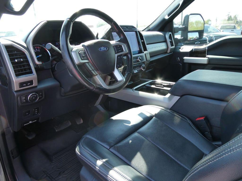 2022 Ford Super Duty F-250 SRW LARIAT 4WD Crew Cab 6.75' Box