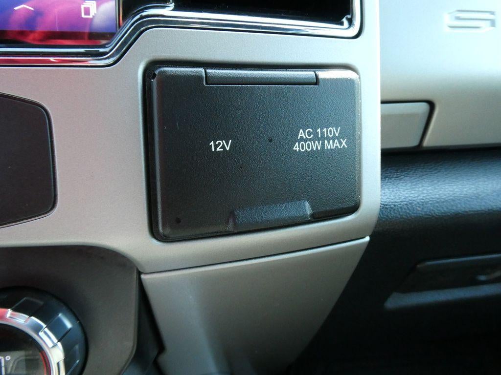 2022 Ford Super Duty F-250 SRW LARIAT 4WD Crew Cab 6.75' Box