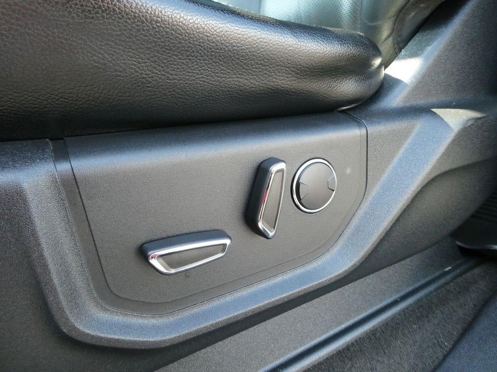 2018 Ford Super Duty F-250 SRW LARIAT 4WD Crew Cab 6.75' Box