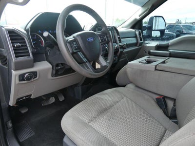 2020 Ford Super Duty F-250 SRW XLT 4WD Crew Cab 6.75' Box