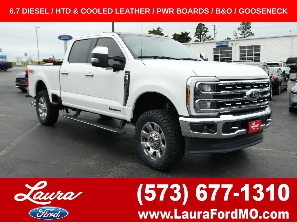 2023 Ford Super Duty F-250 SRW LARIAT 4WD Crew Cab 6.75' Box