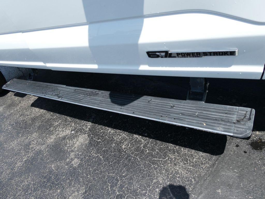2023 Ford Super Duty F-250 SRW LARIAT 4WD Crew Cab 6.75' Box
