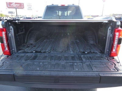 2023 Ford Super Duty F-350 SRW LARIAT 4WD Crew Cab 6.75' Box