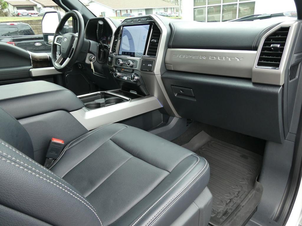 2022 Ford Super Duty F-350 SRW LARIAT 4WD Crew Cab 6.75' Box