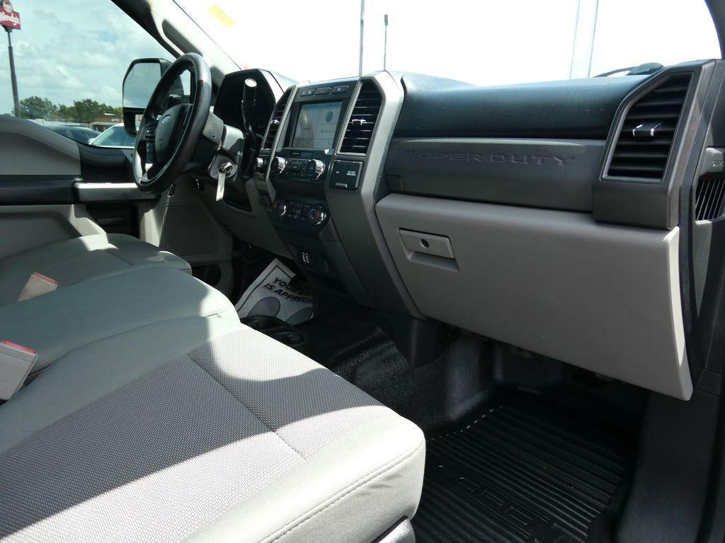 2019 Ford Super Duty F-350 SRW XL 4WD Crew Cab 6.75' Box