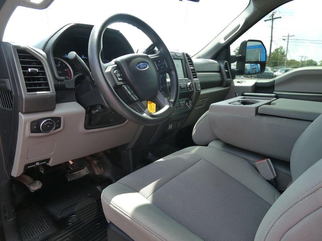 2019 Ford Super Duty F-350 SRW XL 4WD Crew Cab 6.75' Box