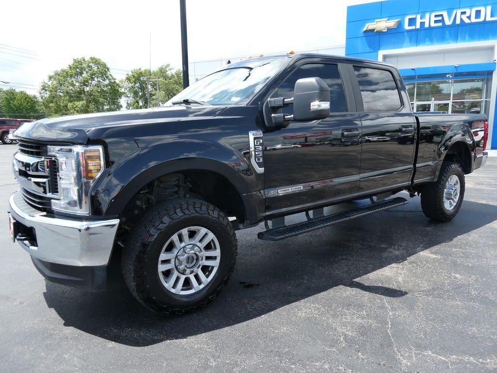 2019 Ford Super Duty F-350 SRW XL 4WD Crew Cab 6.75' Box