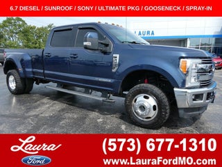 2017 Ford Super Duty F-350 DRW Lariat 4WD Crew Cab 8' Box