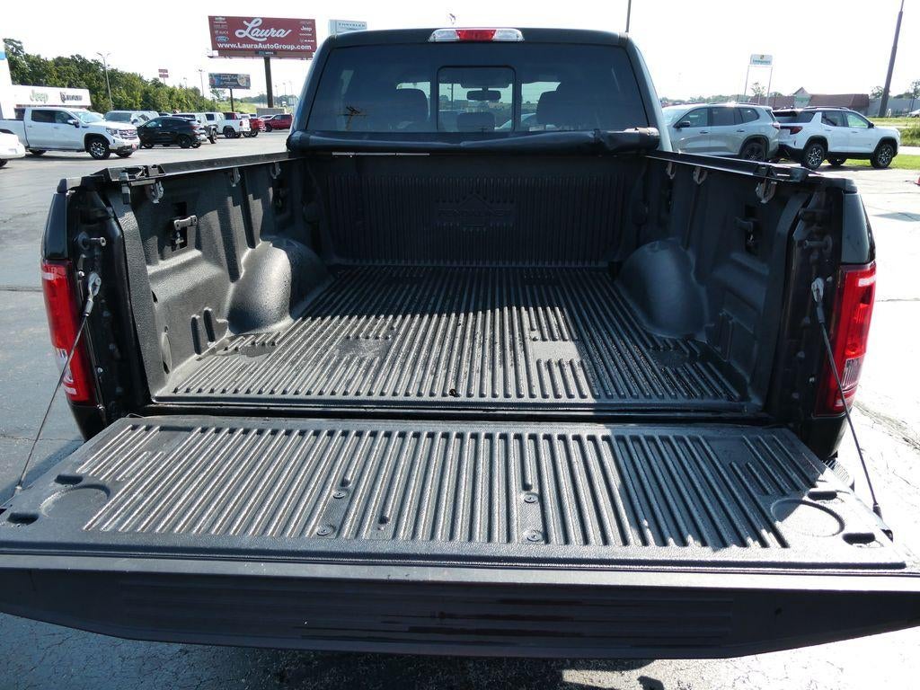 2015 Ford F-150 4WD SuperCrew 5-1/2 Ft Box XLT