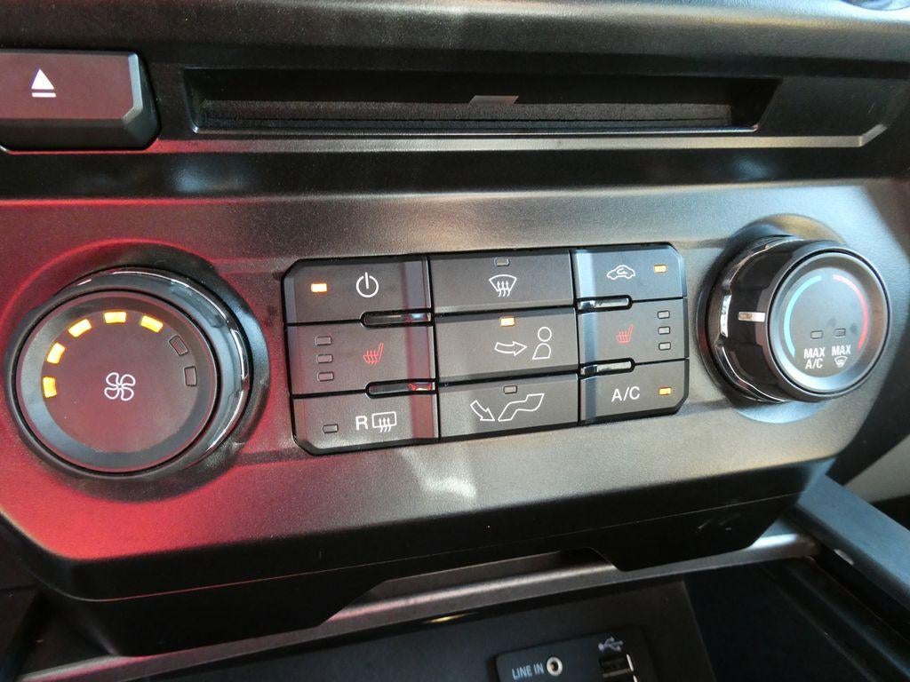 2015 Ford F-150 4WD SuperCrew 5-1/2 Ft Box XLT