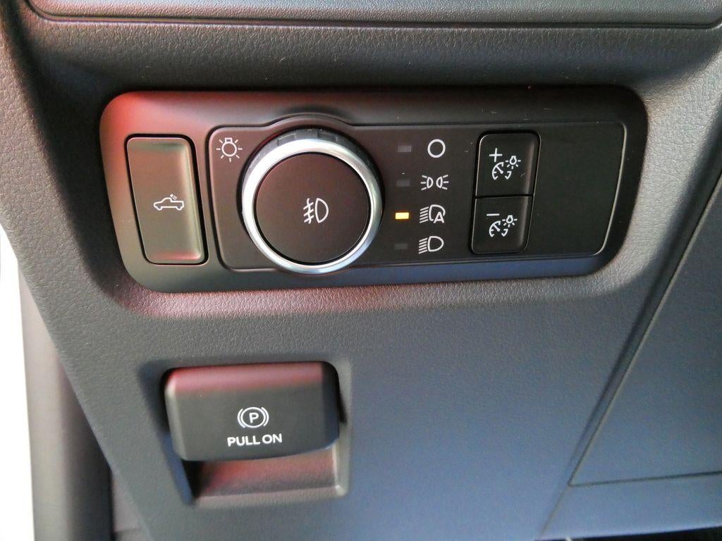 2024 Ford F-150 STX 2WD SuperCrew 5.5' Box