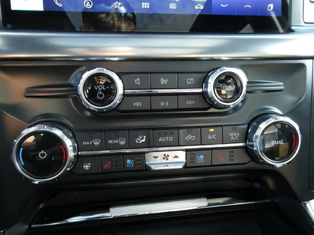 2022 Ford F-150 LARIAT 4WD SuperCrew 5.5' Box
