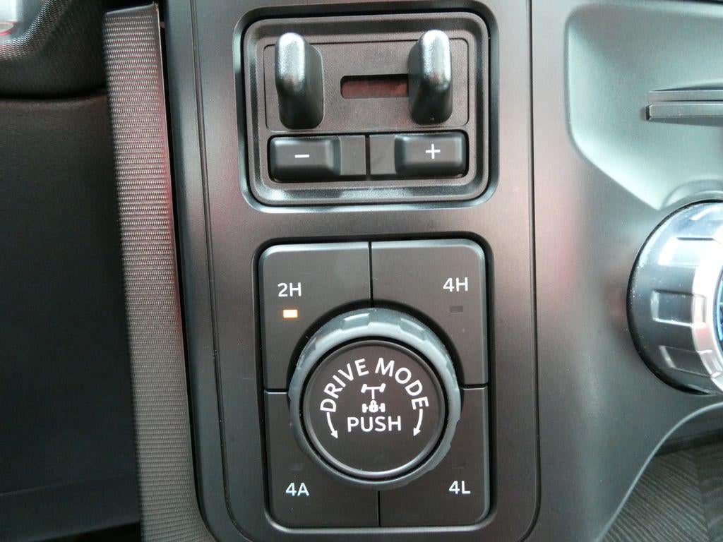 2023 Ford F-150 Platinum 4WD SuperCrew 5.5' Box