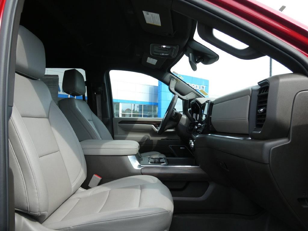 2025 GMC Sierra 2500 HD Crew Cab Standard Box 4-Wheel Drive SLT
