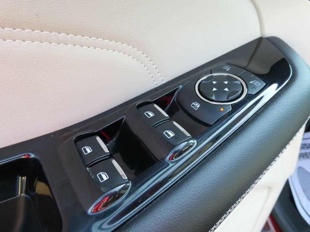 2015 Ford Edge 4dr Titanium AWD