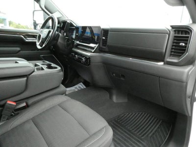 2022 Chevrolet Silverado 1500 Crew Cab Short Box 4-Wheel Drive LT 1LT