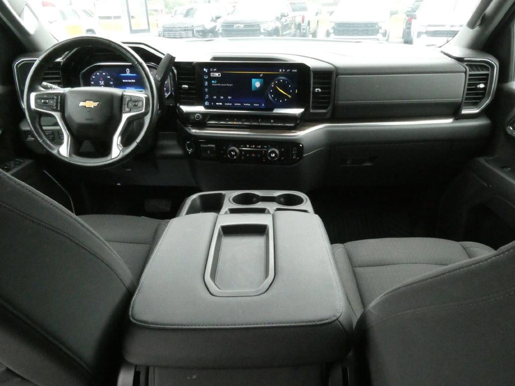 2022 Chevrolet Silverado 1500 Crew Cab Short Box 4-Wheel Drive LT 1LT