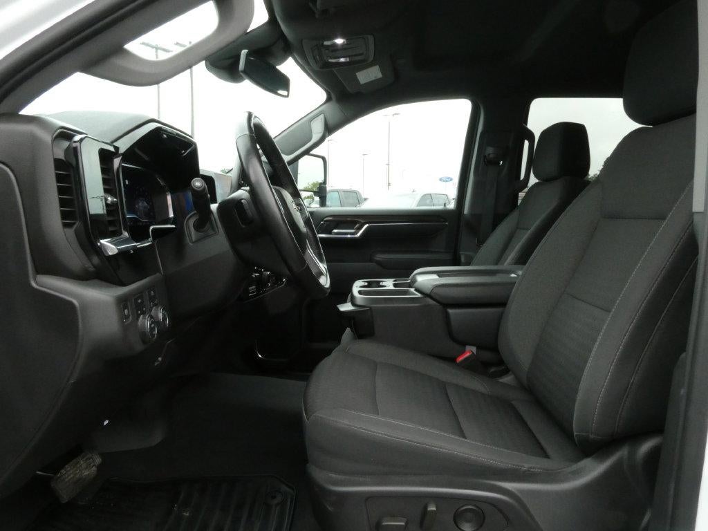 2022 Chevrolet Silverado 1500 Crew Cab Short Box 4-Wheel Drive LT 1LT