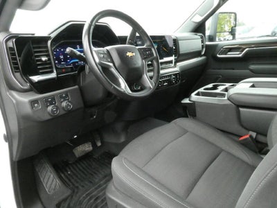 2022 Chevrolet Silverado 1500 Crew Cab Short Box 4-Wheel Drive LT 1LT