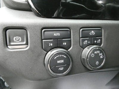 2022 Chevrolet Silverado 1500 Crew Cab Short Box 4-Wheel Drive LT 1LT
