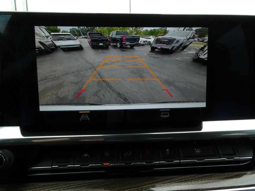 2022 Chevrolet Silverado 1500 Crew Cab Short Box 4-Wheel Drive LT 1LT