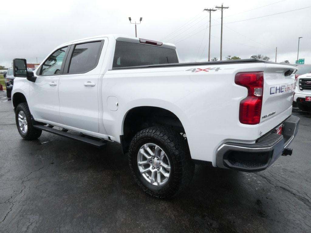 2022 Chevrolet Silverado 1500 Crew Cab Short Box 4-Wheel Drive LT 1LT