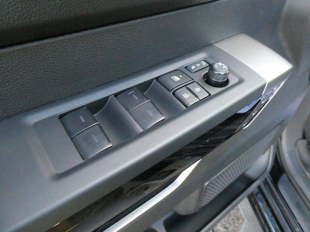 2025 Toyota Tundra 4WD 4WD Limited Hybrid CrewMax 5.5' Bed (Natl)