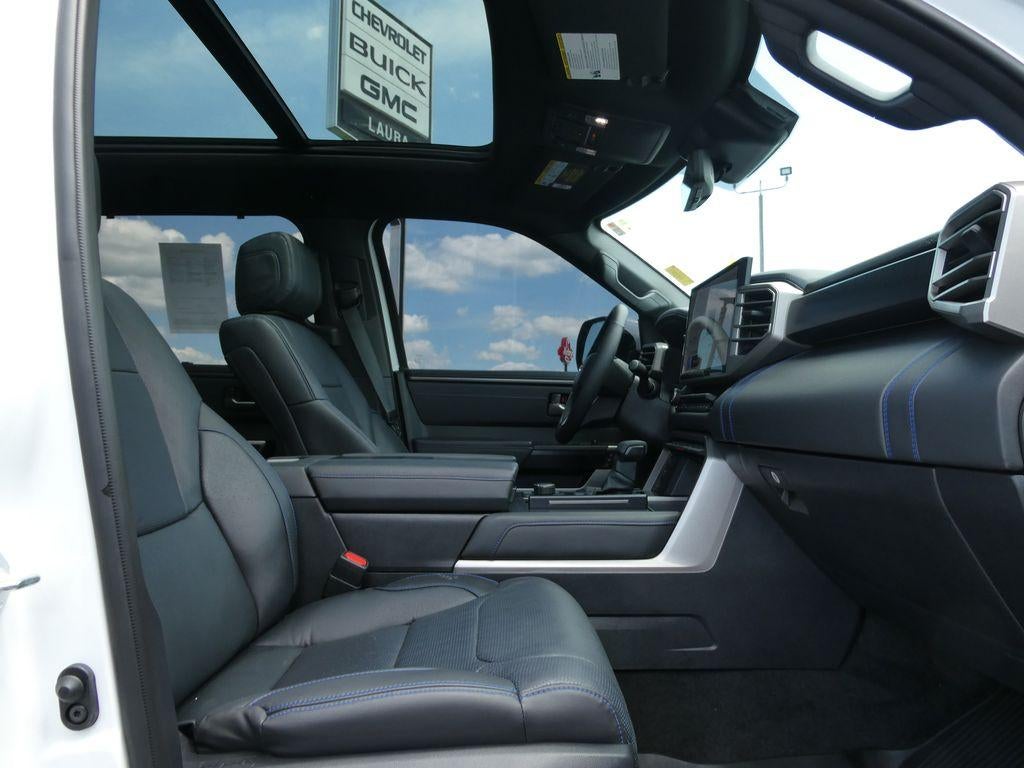 2026 Toyota Tundra 4WD 4WD Platinum CrewMax 5.5' Bed (Natl)