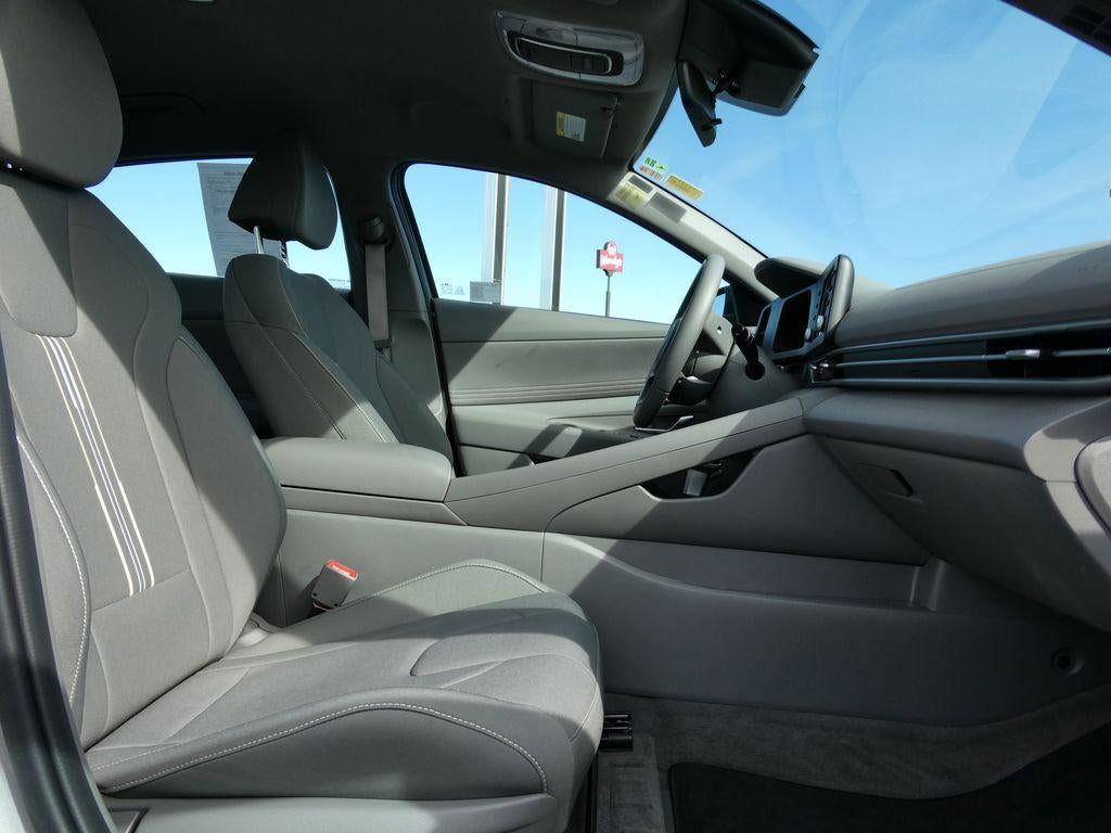 2025 Hyundai ELANTRA SEL Sport IVT