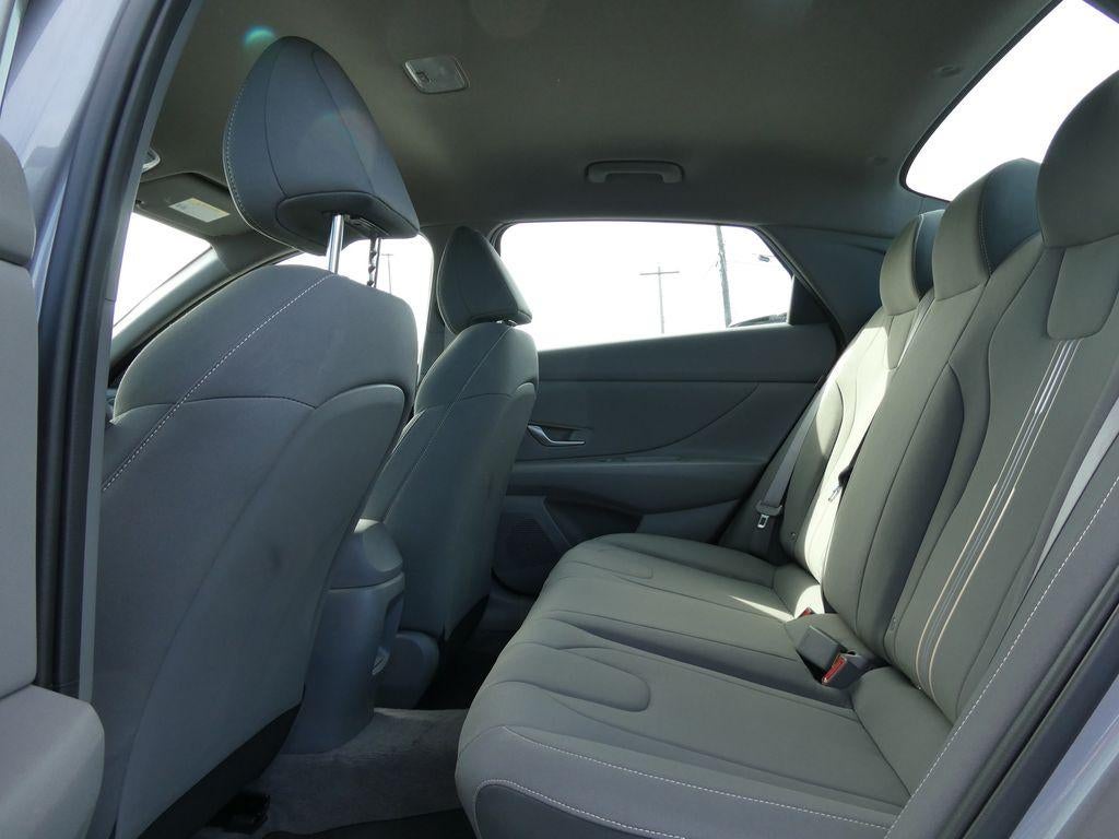 2025 Hyundai ELANTRA SEL Sport IVT