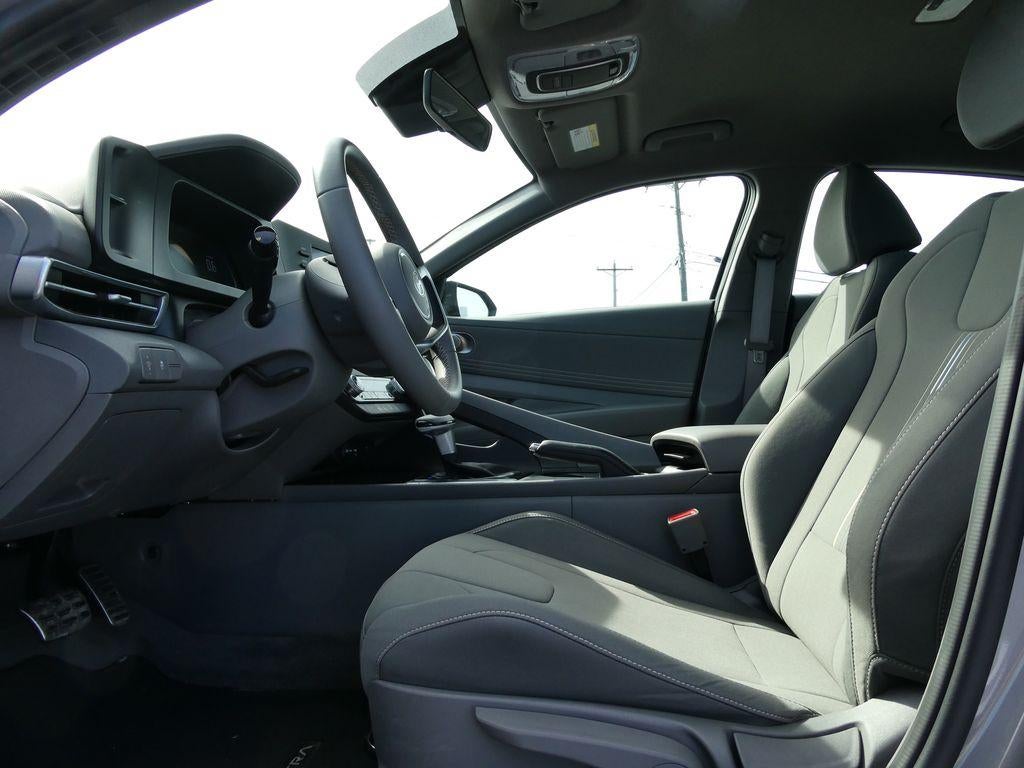 2025 Hyundai ELANTRA SEL Sport IVT