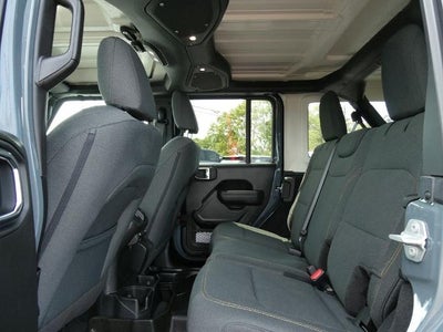 2025 Jeep Wrangler 4-Door Summit 4x4