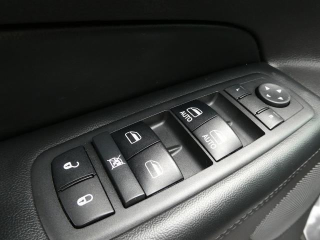 2018 Jeep Grand Cherokee Altitude 4x4 *Ltd Avail*