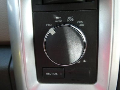 2012 RAM 1500 4WD Crew Cab 5.7 Ft Box Big Horn