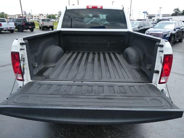 2014 RAM 1500 4WD Crew Cab 5.7 Ft Box Express