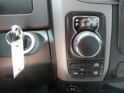 2014 RAM 1500 4WD Crew Cab 5.7 Ft Box Express