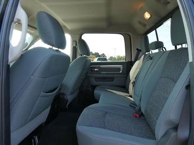 2017 RAM 1500 Big Horn 4x4 Crew Cab 5'7" Box