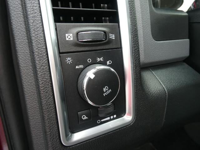 2018 RAM 1500 Big Horn Crew Cab 4x4 6'4' Box
