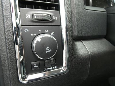 2018 RAM 1500 Laramie Crew Cab 4x4 6'4' Box