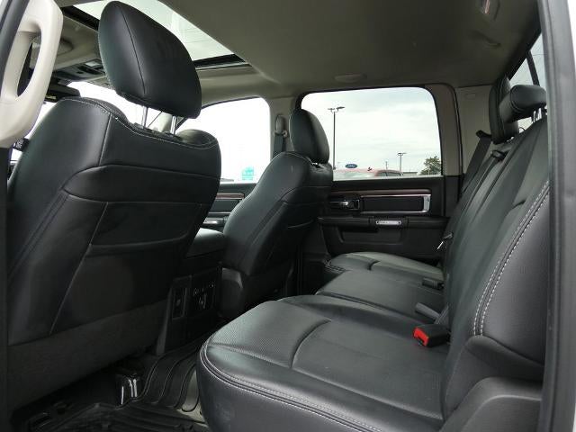 2018 RAM 1500 Laramie Crew Cab 4x4 6'4' Box