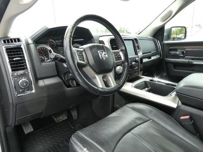 2018 RAM 1500 Laramie Crew Cab 4x4 6'4' Box