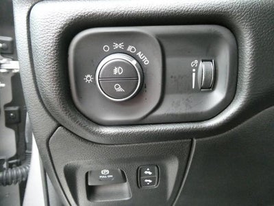 2022 RAM 1500 Big Horn 4x4 Crew Cab 5'7' Box