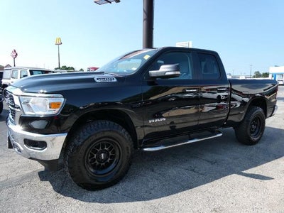 2020 RAM 1500 Big Horn Quad Cab 4x4 6'4' Box