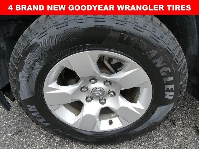 2020 RAM 1500 Big Horn 4x4 Crew Cab 5'7" Box